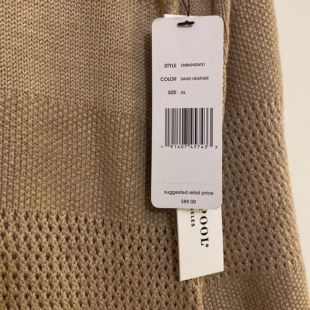 Liverpool Los Angeles | Womens Texture Blocked Raglan Sweater Sand Heather - Picture 5 of 9